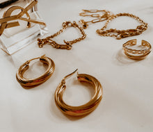 Load image into Gallery viewer, DOUBLE TROUBLE