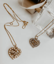 Load image into Gallery viewer, Gucci heart logo necklace