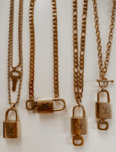 Load image into Gallery viewer, LOCK IT UP NECKLACE